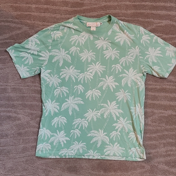 H&M Tropical Palm Tshirt - Picture 1 of 4
